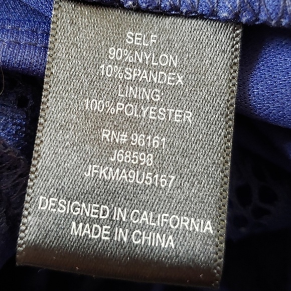 FISHBOWL | Blue Juniors Lace Illusion A-Line Dress - Picture 5 of 8